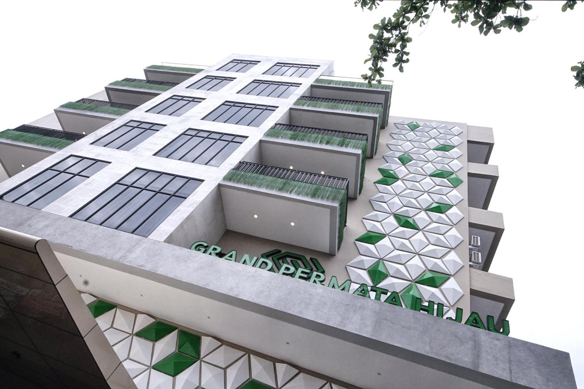 Grand Permata Hijau Hotel Sukabumi Exterior photo