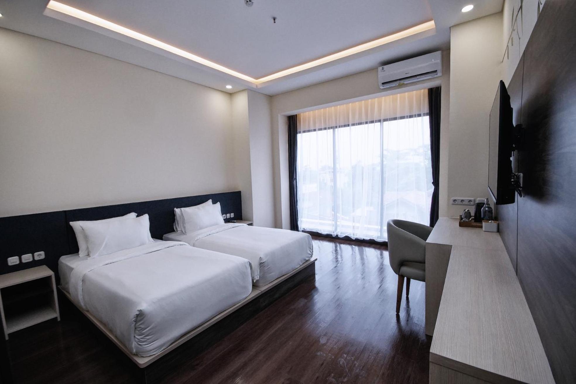 Grand Permata Hijau Hotel Sukabumi Exterior photo