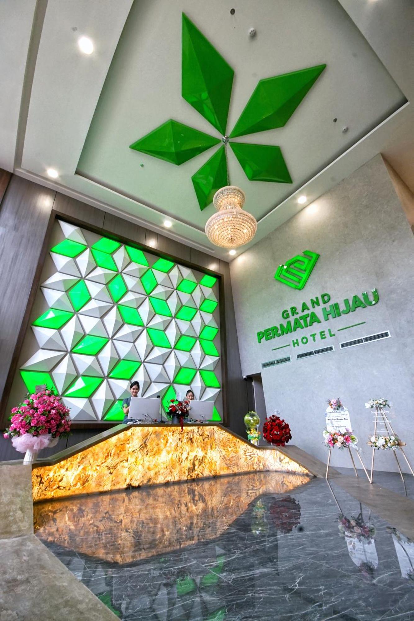 Grand Permata Hijau Hotel Sukabumi Exterior photo